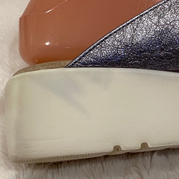 Johnston & Murphy Carly Metallic Silver Colored Comfort Wedge Sandals Size 9 EUC - Picture 8 of 12